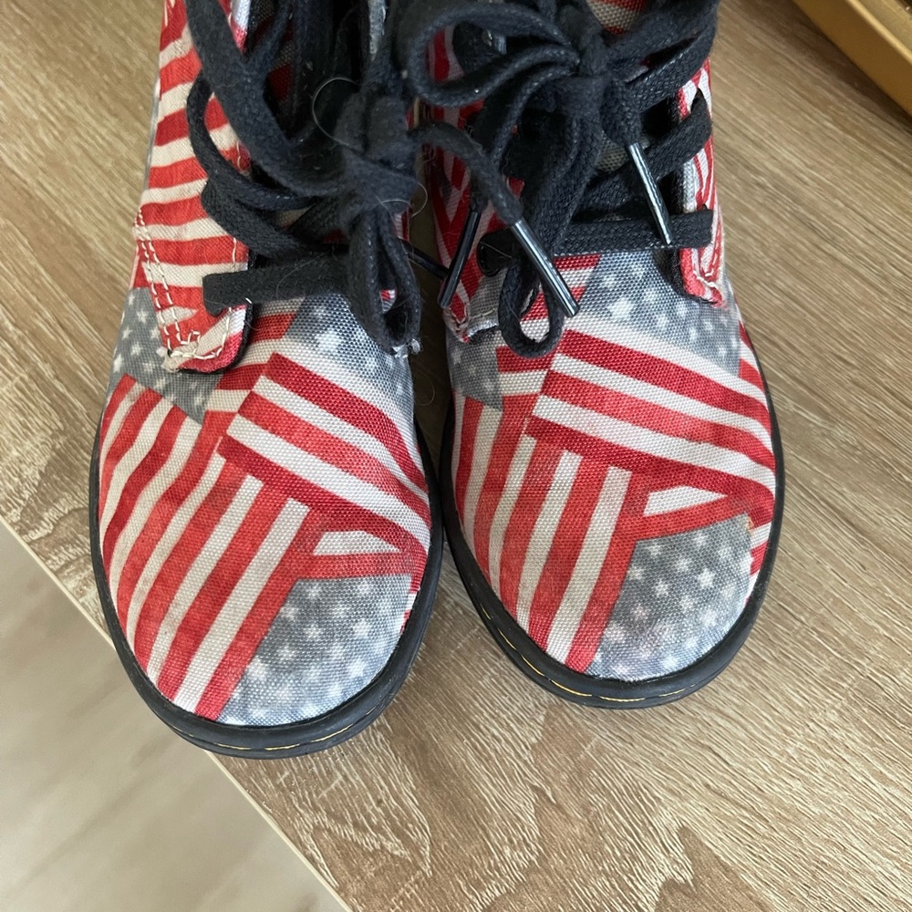 Dr. Martens American Flag Boots - Picture 3 of 5